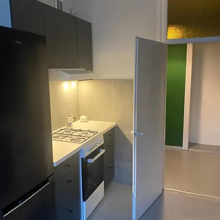 Jednoosobowy W Mieszkaniu 3 Pokojowym شقة